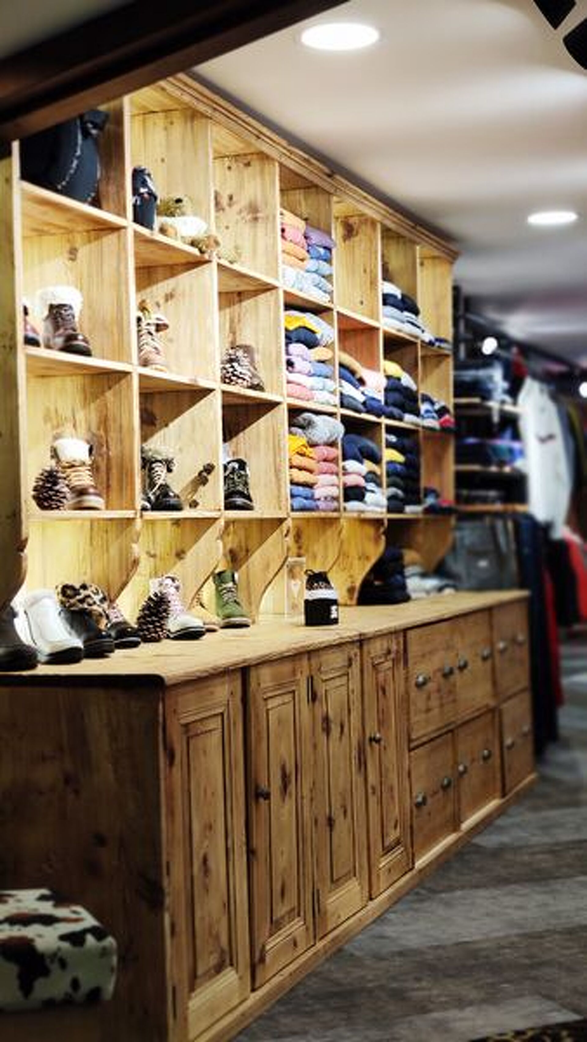 Magnin Sports