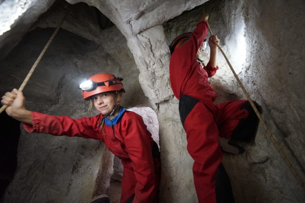 Speleotruck - Mobiele kunstmatige grot