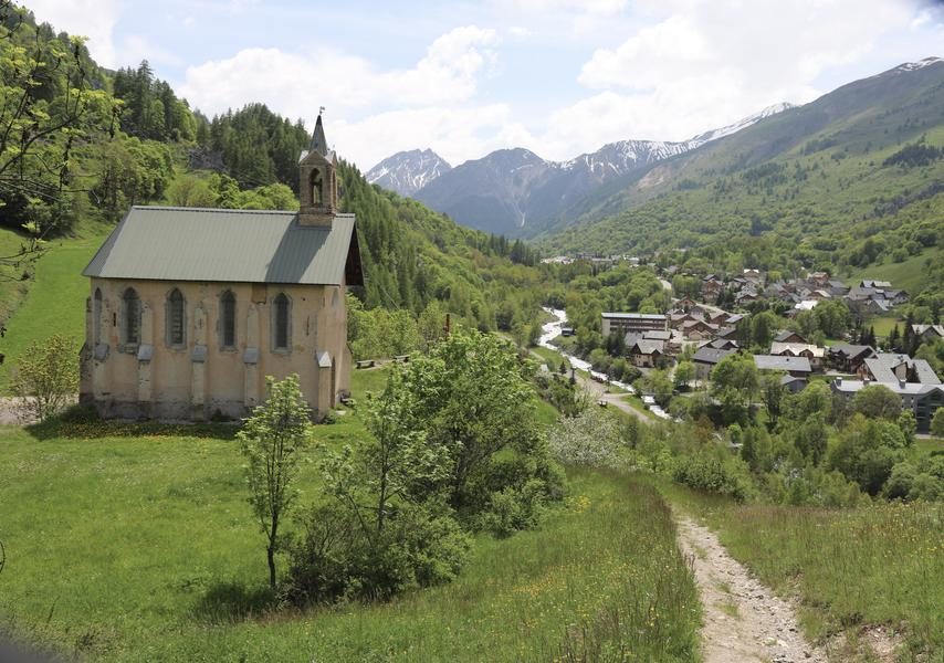 Wandeling naar de Chapelle Saint-Pierre, dorpspad - Wandelroute