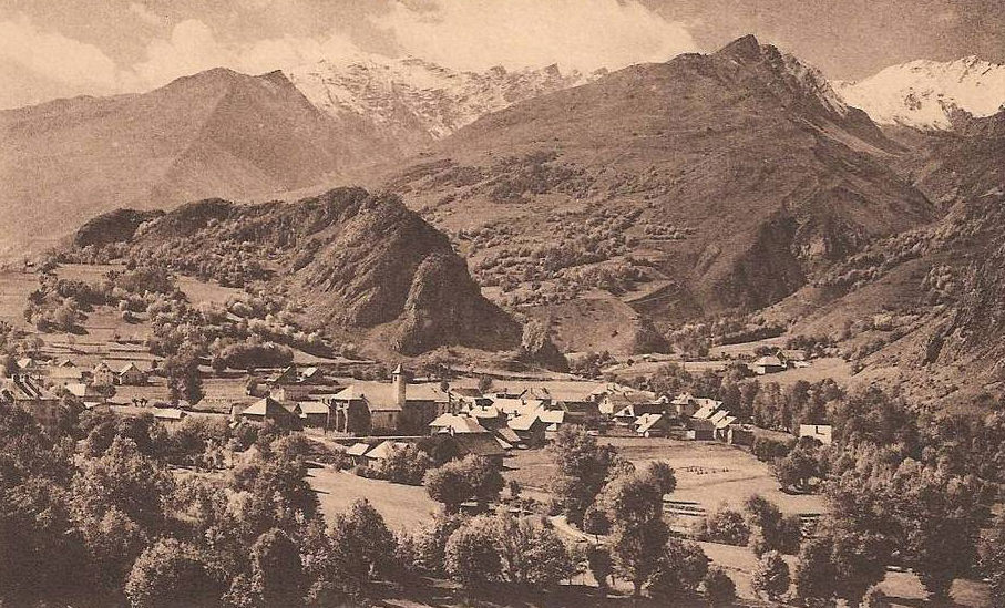 Valloire - le village dans les années 30