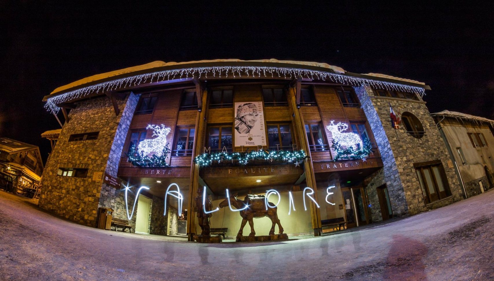 La mairie de Valloire vous accueille toute l'année !
